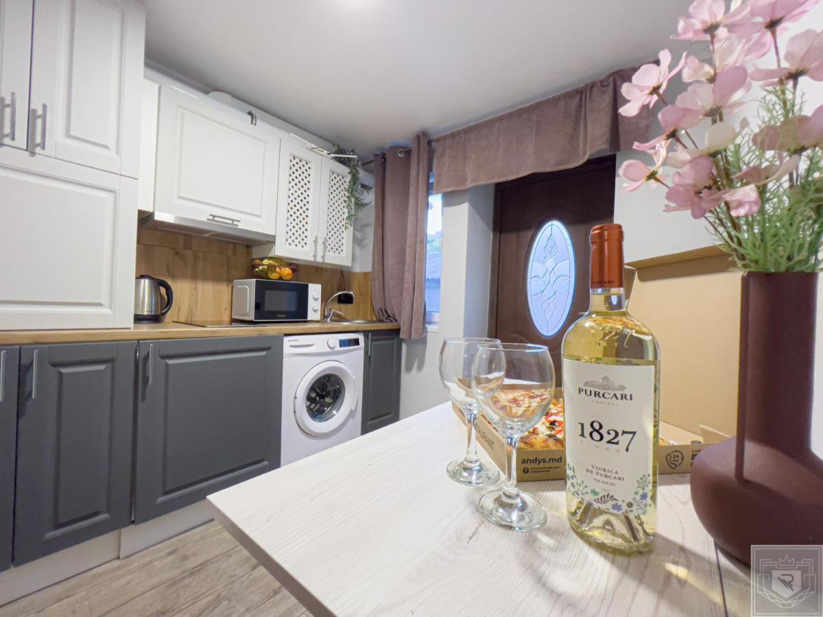 Renthouse Apartments Sleep&Go #1 Кишинев Екстериор снимка